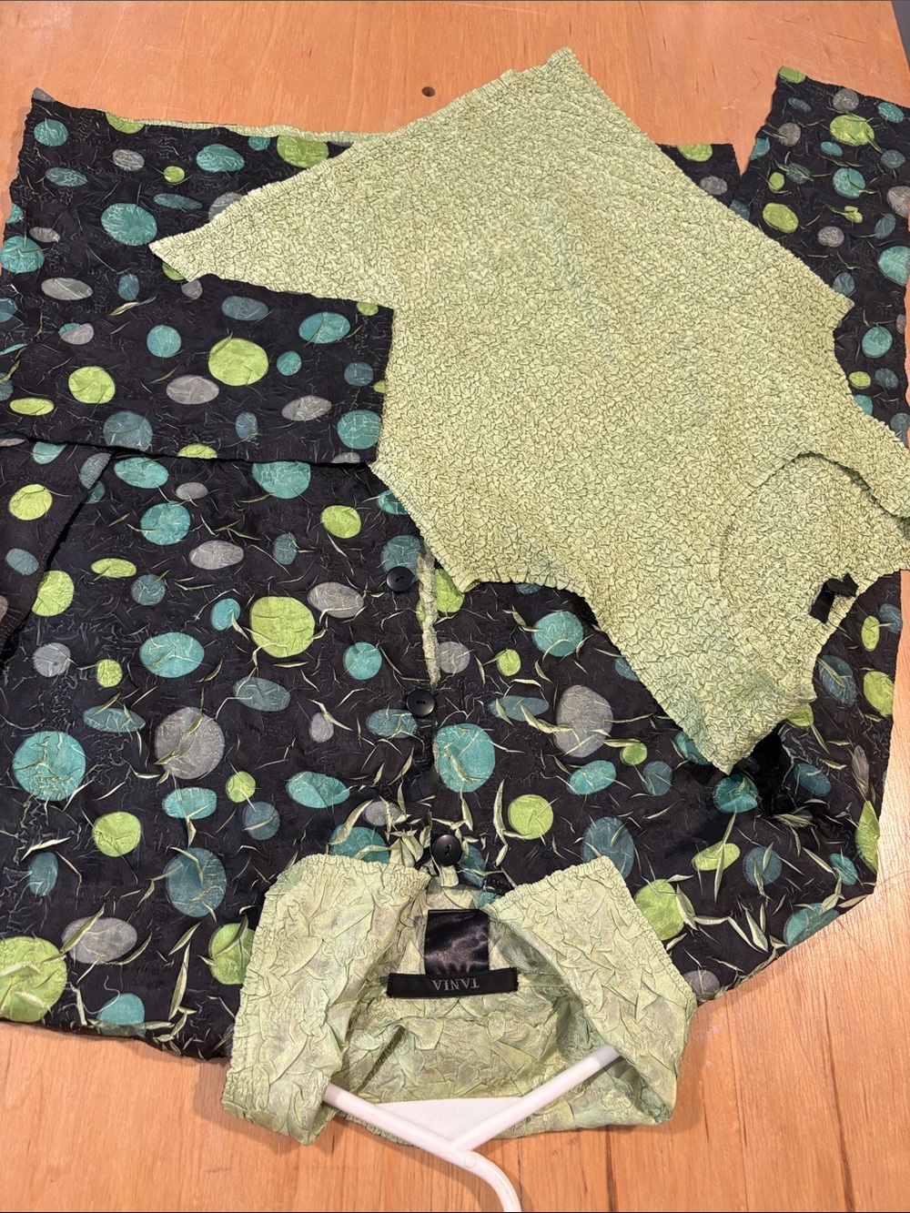 TANIA ~ Green Textured Tank & Black Polka-Print Blouse Set jacket top with cami
